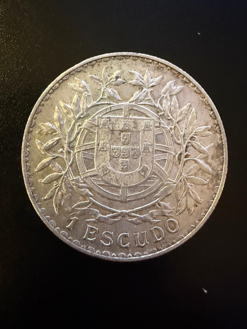 1915 Portugal 1 Escudo Silver Coin – Republic